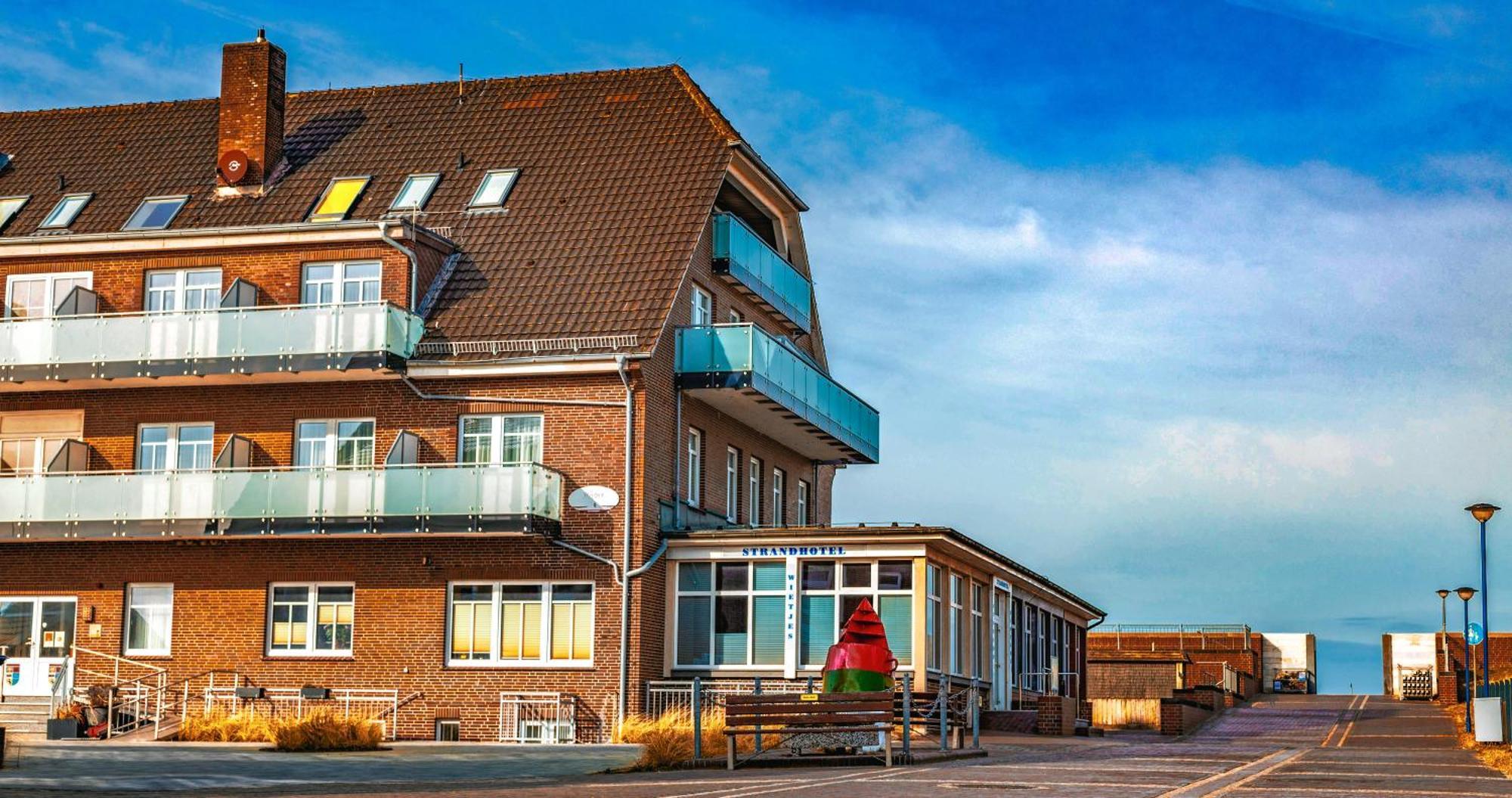 Strandhotel Wietjes บัลทรุม ภายนอก รูปภาพ